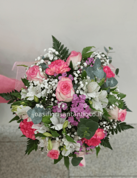 Bouquet misto del bianco rosa