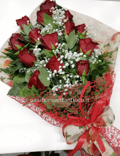 Fascio di rose rosse